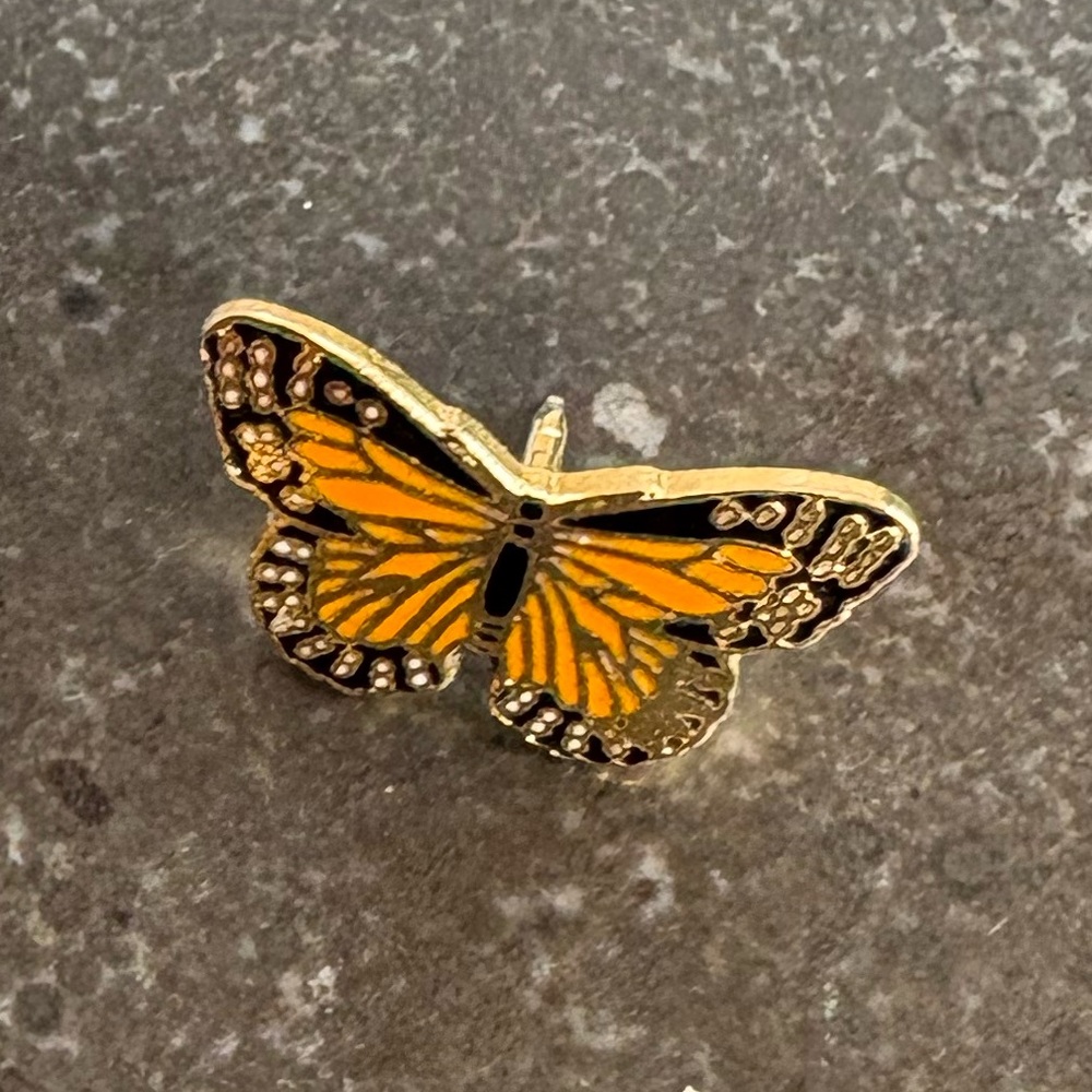 Bundle of gold stick pin of bird on a branch and little monarch butterfly pin - Picture 6 of 7